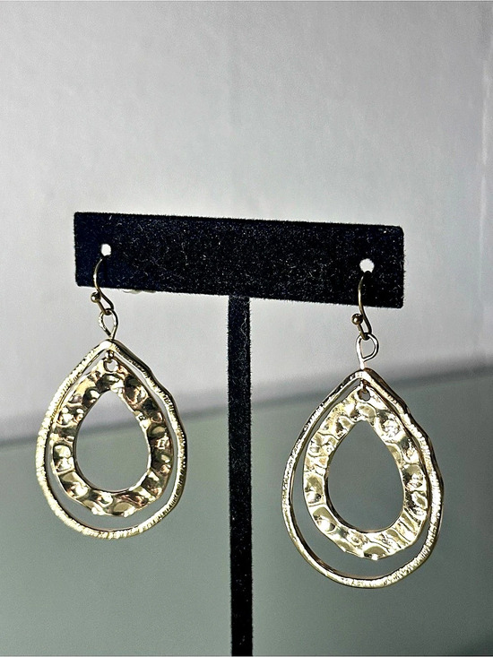 Juliet Jewelry - NWOT Gold Earrings